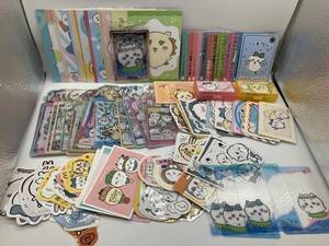 ちいかわのカードやステッカーの商品例