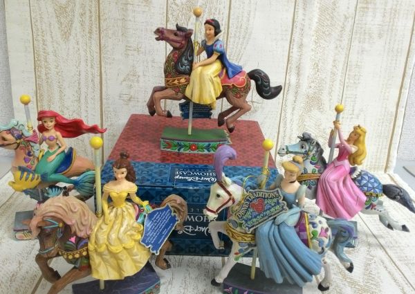 白雪姫&アリエル他 Disneyトラディションズ 木馬カルーセル